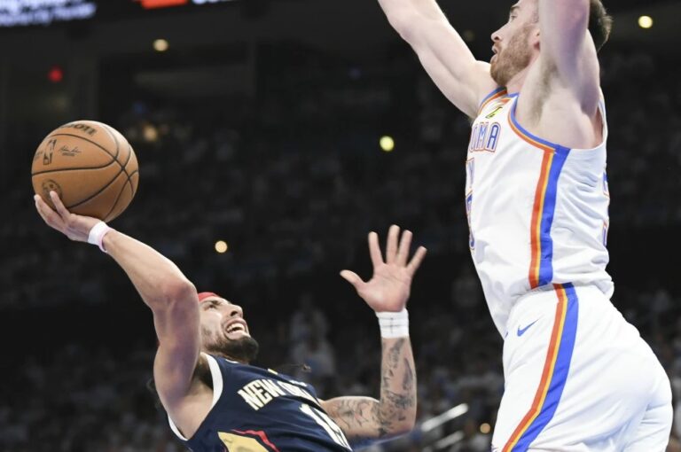 Con 28 puntos de Shai Gilgeous-Alexander, Thunder se impone 94-92 a Pelicans en el Juego 1