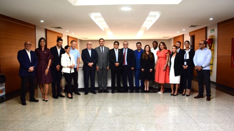 Gobierno dominicano, FAO y organismos financieros nacionales e internacionales abordan temas de transformación agroalimentaria en RD