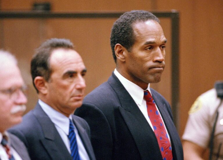 Muere OJ Simpson, el astro de fútbol americano que fue absuelto por doble asesinato. Tenía 76 años