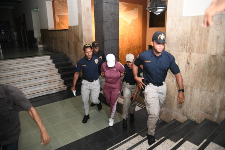 Dictan tres meses de prisión preventiva contra imputada por muerte de comerciante chino