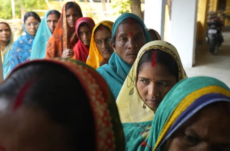 Las elecciones indias entran en su segunda mitad en la cuarta ronda de votación
