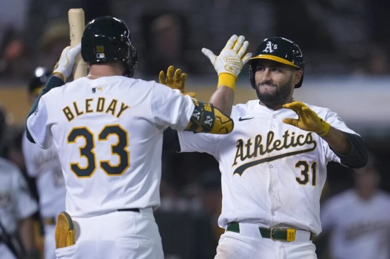 Toro batea jonrón solitario en la 8va para cortar mala racha de Atléticos