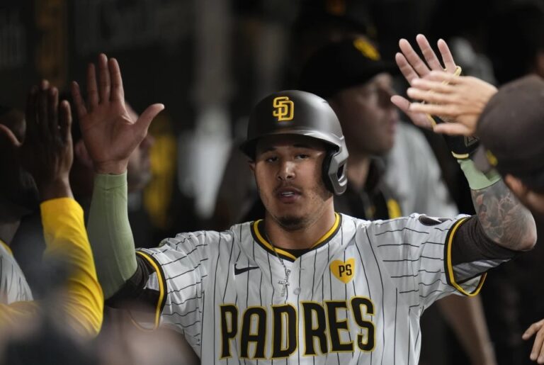 Machado empuja 3 con doble; Padres se imponen 6-4 a Rojos
