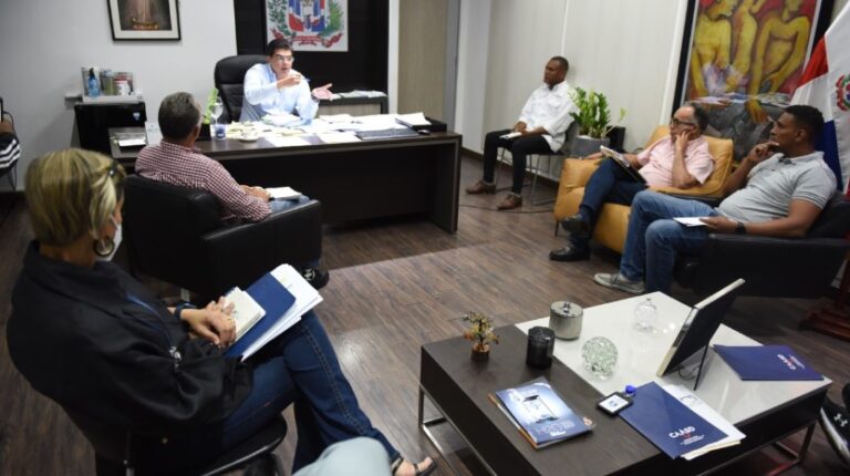 Caasd mantiene activo su comité de emergencia ante aguaceros por vaguada y garantiza el servicio de agua potable para el Gran Santo Domingo