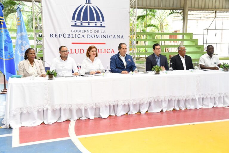 Salud Pública y Educación inician campaña “Familia Anti-Dengue” en 25 centros educativos