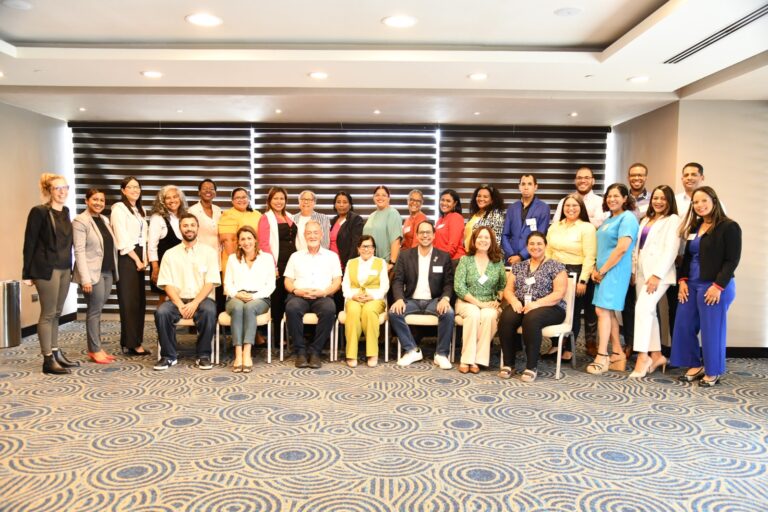 Renacip del Gautier practica 22 reconstrucciones mamarias durante jornada