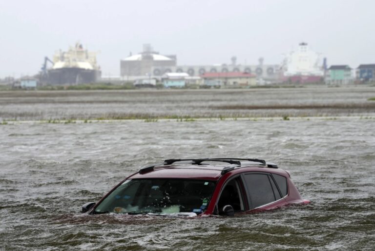 La tormenta Alberto provoca fuertes lluvias en el seco noreste de México; deja 4 muertos