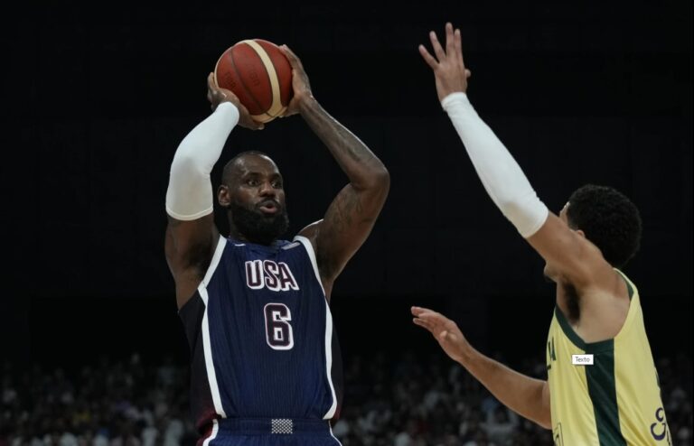 LeBron James, a sus 39 años, sigue siendo el centro de atención de USA Basketball en París