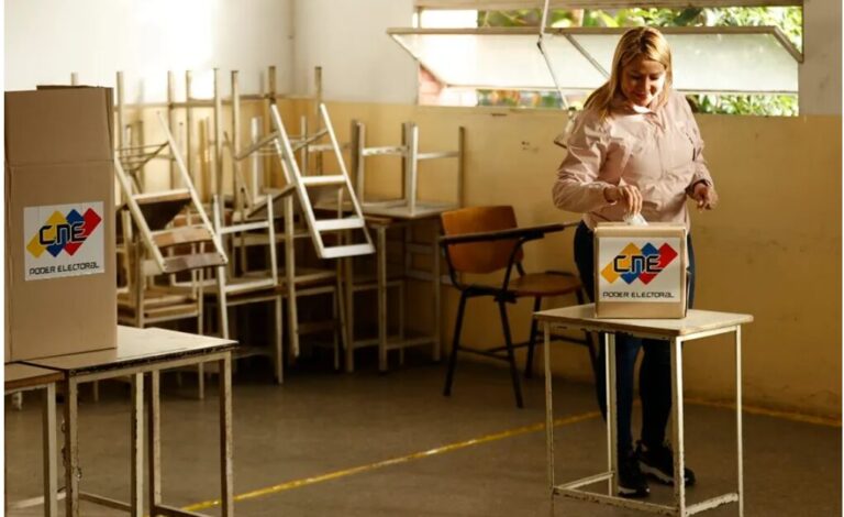 ELECCIONES VENEZUELA | Abren los centros electorales en Venezuela para las presidenciales