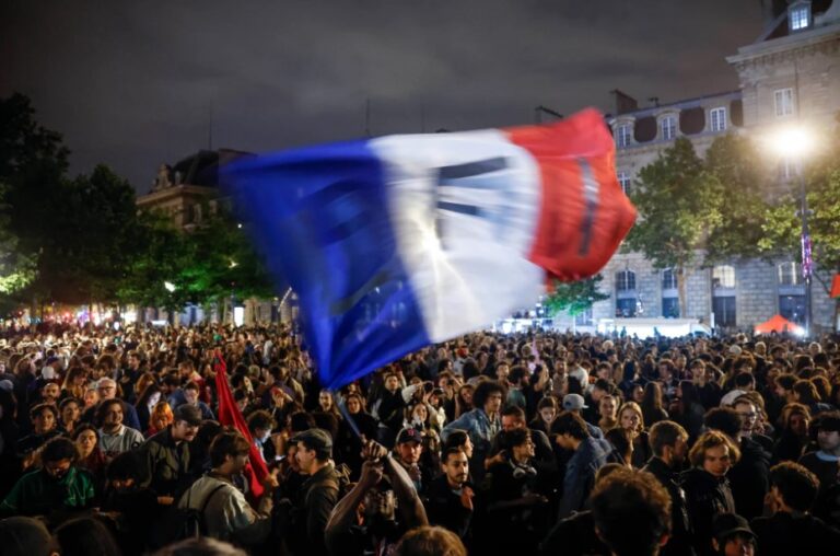 Elecciones en  Francia; Gabriel Attal dimite pero sigue como primer ministro para gestionar los asuntos corrientes