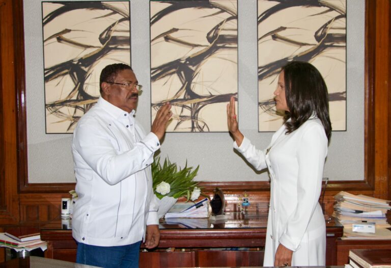 Juramentan nueva directora en Hospital Dr. José Manuel Rodríguez Jiménes (Santo Socorro)