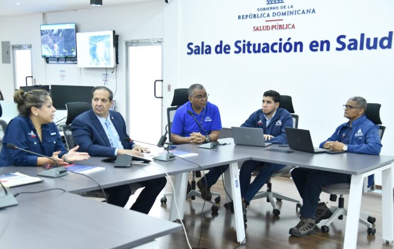Ministerio de Salud activa protocolos y mecanismos de respuesta ante posibles efectos del Huracán Beryl