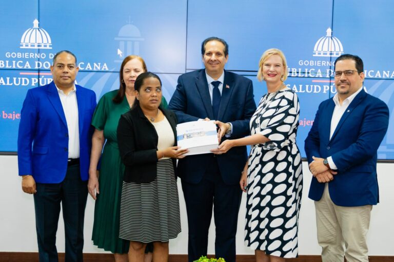 MISPAS promueve la inclusión en salud; transcribe al braille el PLANDES 2030