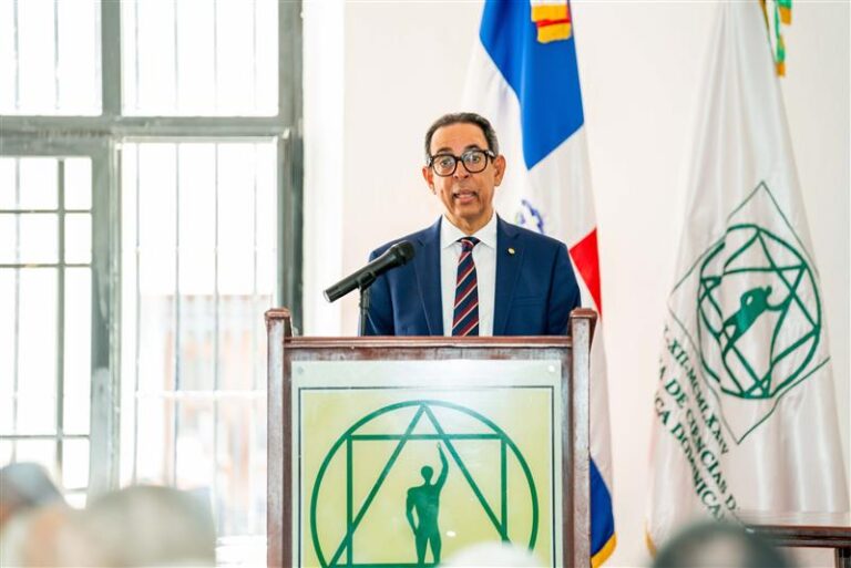 Presidente de la Academia de Ciencias reitera su compromiso con los mejores intereses de la sociedad dominicana