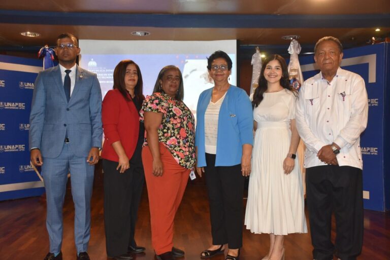 MESCyT imparte taller sobre procesos de exequátur a directores de registros de universidades del país