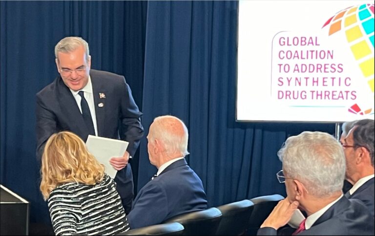 Presidente Abinader llega a RD tras participar en 79º período de sesiones de la Asamblea General de la ONU