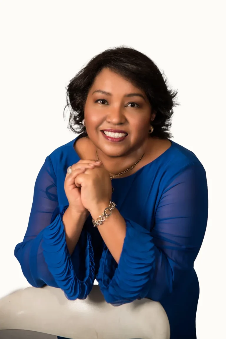 La experta político electoral, Nurys Paulino presenta candidatura a miembro del pleno de la JCE