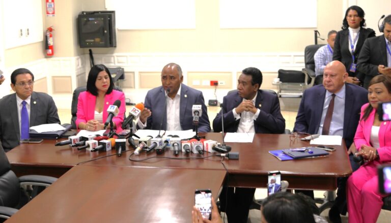 Senado de la República Dominicana presenta listado oficial de candidatos para la escogencia de miembros de la JCE pera el período Contitucional 2024-2028