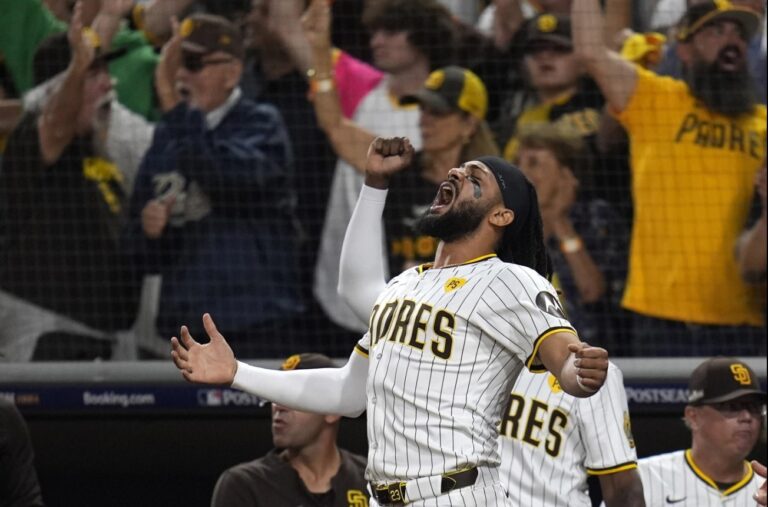 Tatis logra otro jonrón y Padres superan a Dodgers para adelantarse 2-1 en serie divisional
