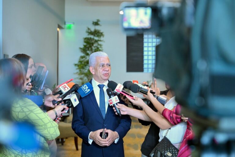 Presidente del Senado: siempre han existido inconvenientes con exportaciones hacia Haití