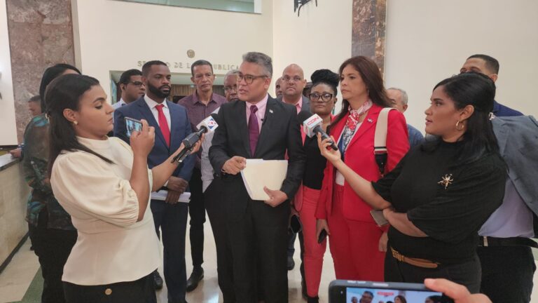 GenS Presenta Proyecto de Ley Sacaría Extranjeros Ilegales de República Dominicana.