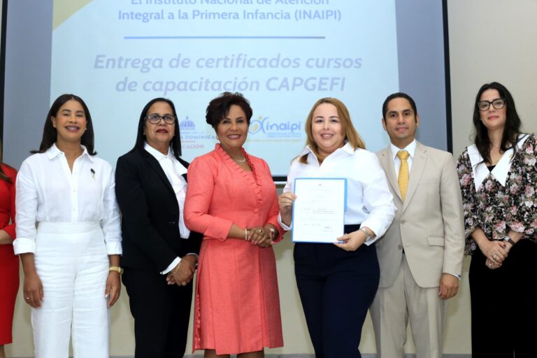INAIPI realiza entrega de certificados a colaboradores capacitados por el CAPGEFI