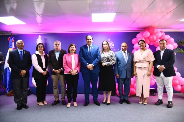 Victor Atallah: «Es prioridad fortalecer los servicios oncológicos y promover políticas públicas contra el cáncer de mama»