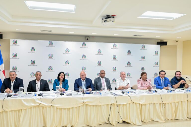 Senado R.D continúa socializando los resultados de las evaluaciones aspirantes a integrar JCE tras culminar entrevistas el pasado viernes 18  