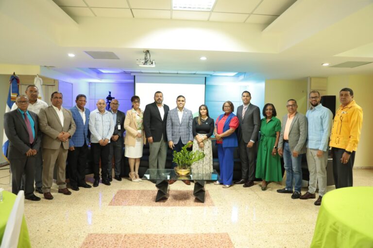 Coopnama capacita personal a nivel nacional a través de la unidad de cumplimiento