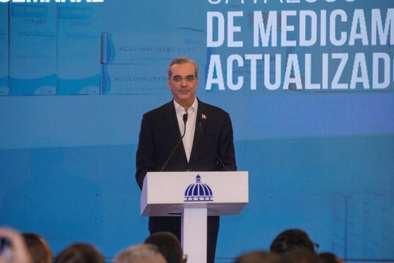 Presidente Abinader presenta avances en abastecimiento y acceso de medicamentos de Promese/Cal.