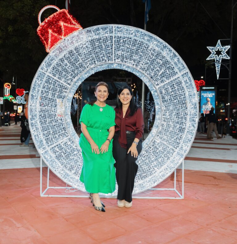 Alcaldía del DN y Banco Popular encienden la Navidad en Santo Domingo