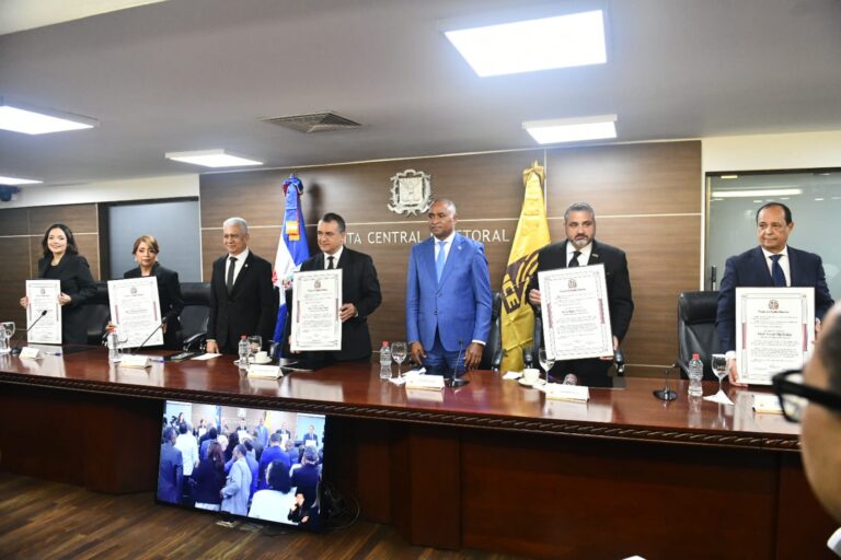 Pleno de la JCE toma posesión para el período 2024-2028