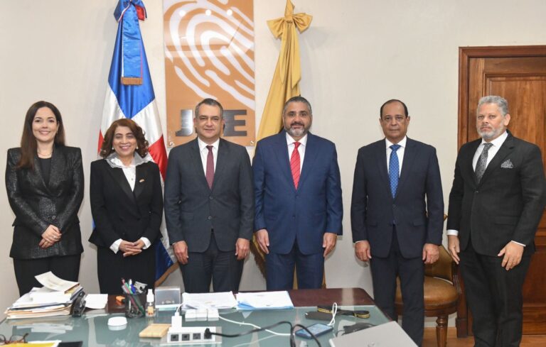 Pleno de la JCE aprueba gestionar convenio con CAPEL para actuar frente al fenómeno de la abstención electoral