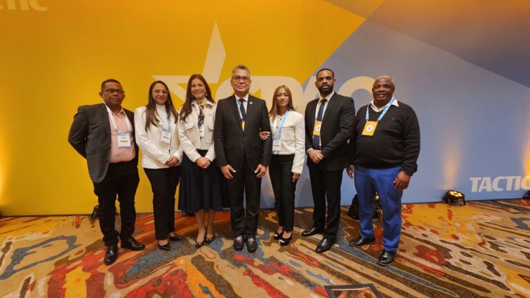 Carlos Peña y comitiva de GenS representan a República Dominicana en CPAC Argentina