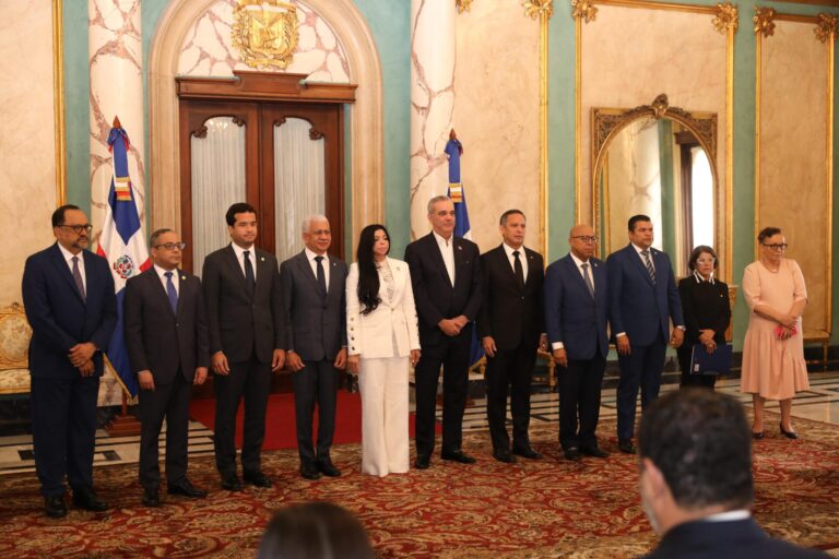 Consejo Nacional de la Magistratura juramenta a Yeni Berenice Reynoso como nueva Procuradora General de la República