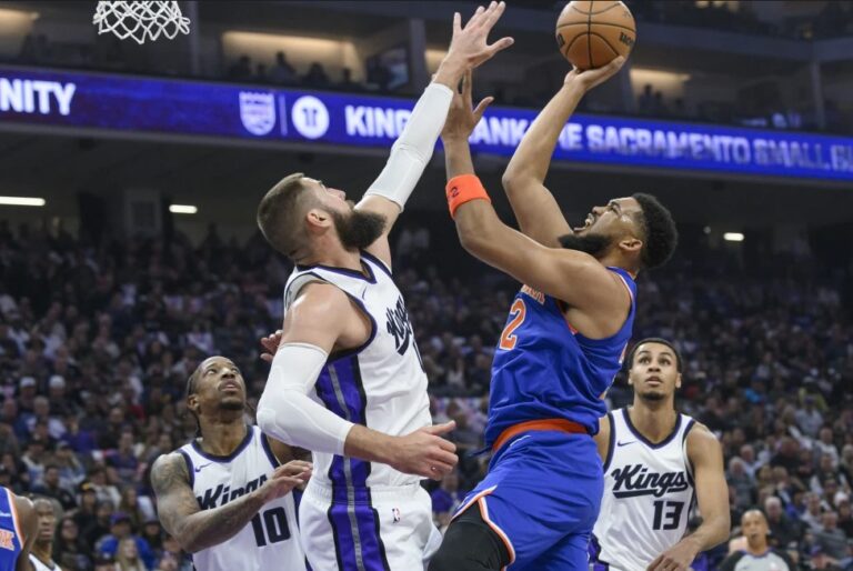 Karl-Anthony Towns lidera a Knicks a la victoria 133-104 sobre Kings