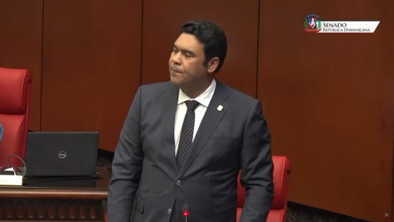 Senador Rafael Duluc exige respeto para el Senado y la comisión que estudia la reforma laboral