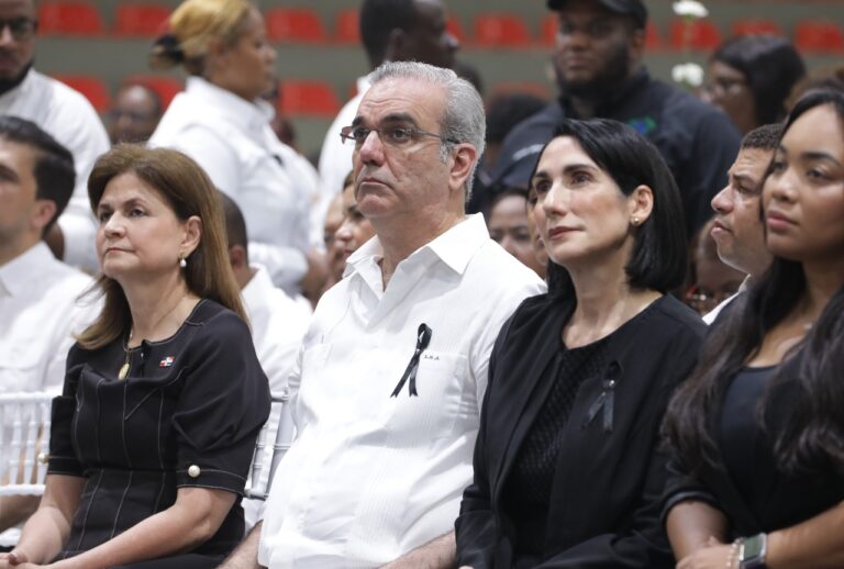 Presidente Abinader participa del acto memorial por los fallecidos en la tragedia del Jet Set