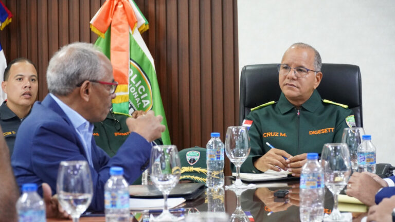 Digesett, Intrant y ADN coordinan estrategias para mejorar el tránsito y la seguridad vial en el país