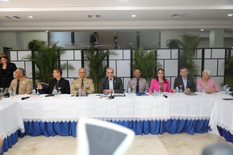 Presidente Abinader encabeza reunión de seguimiento al Plan de Seguridad Ciudadana