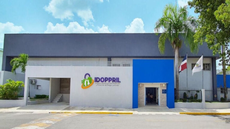 Idoppril envía equipo de médicos auditores a clínicas y hospitales para dar protección a trabajadores afectados por derrumbe discoteca Jet Set