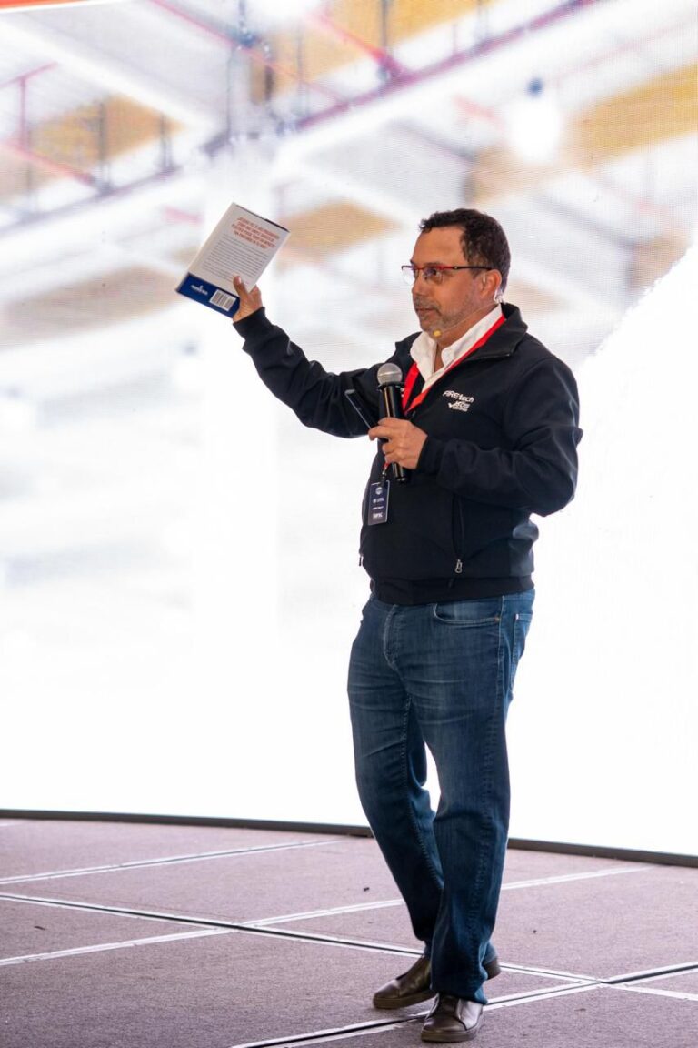 Tras tragedia en Jet Set, FireTech Academy realizará taller gratuito sobre rutas de evacuación en edificaciones