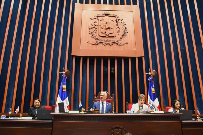 Senado conforma Comisión Especial para estudio y análisis del Proyecto de Ley Orgánica de Libertad de Expresión y Medios Audiovisuales