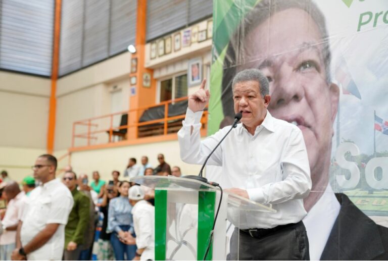 Leonel Fernández asegura que el país ha retrocedido “al siglo 19” bajo el gobierno del PRM