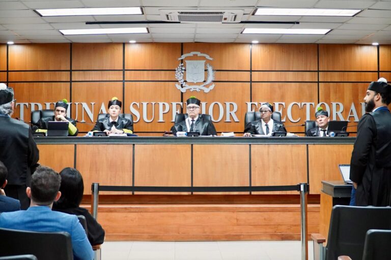 Tribunal Superior Electoral aplaza tres audiencias rechaza solicitud de sobreseimiento