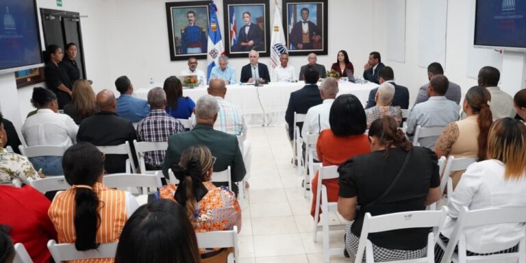 MINERD y APMAE impulsan esfuerzos para un regreso a clases exitoso y acompañado por las familias