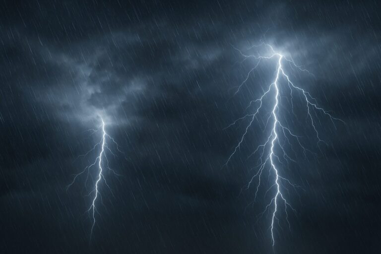 Indomet informa humedad e inestabilidad provocarán aguaceros moderados a fuertes y tronadas este fin de semana