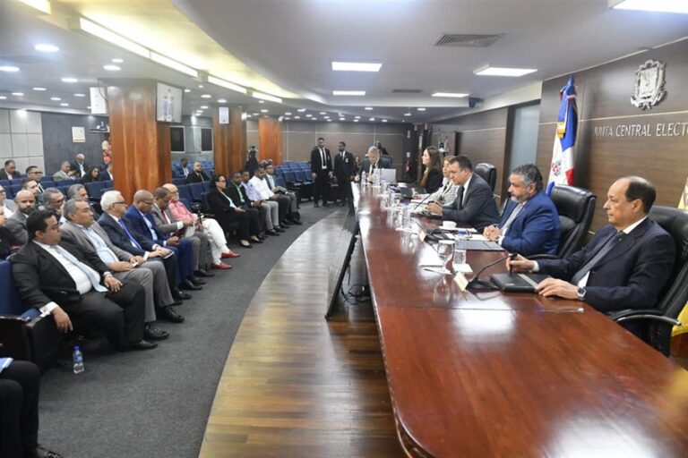 JCE otorga plazo de 10 días a organizaciones políticas para observaciones a borradores de reglamentos de afiliaciones y desafiliaciones de miembros y el del registro de reconocimiento