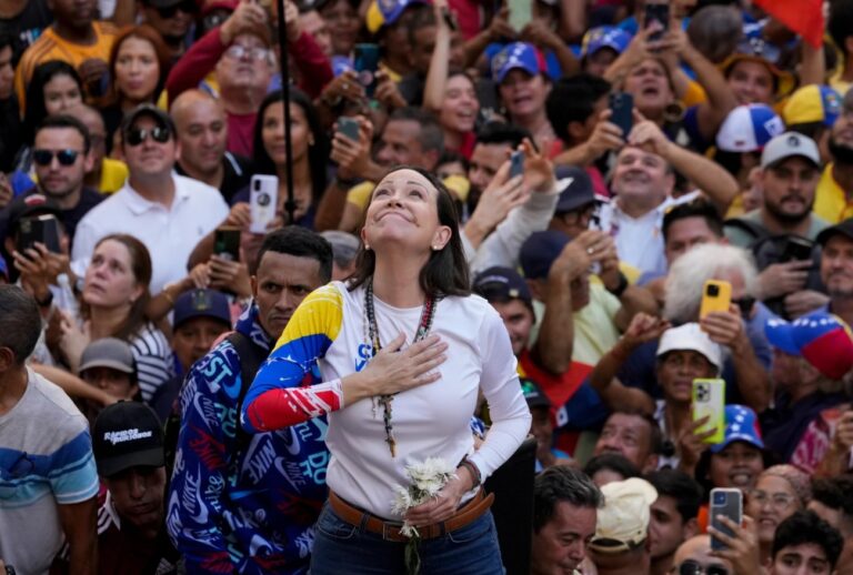 Líder opositora venezolana María Corina Machado gana el Premio Nobel de la Paz