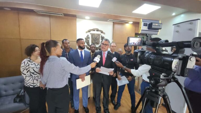 Carlos Peña solicita JCE elimine Personería Jurídica al PRM por narcotráfico